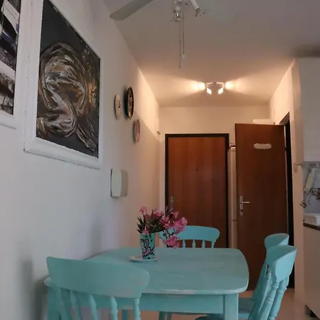 Apartment Shoreline Serenity Vantacici